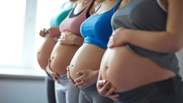 Un groupe de femmes enceintes